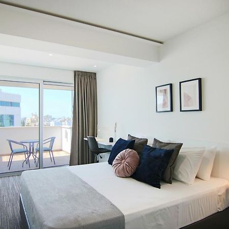 Phaedrus Living: Luxury Suite Nicosia 505 エクステリア 写真