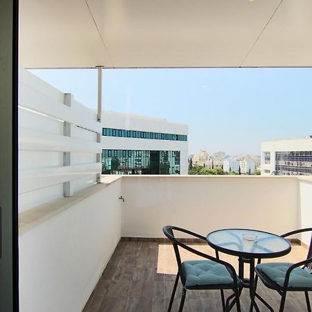 Phaedrus Living: Luxury Suite Nicosia 505 エクステリア 写真