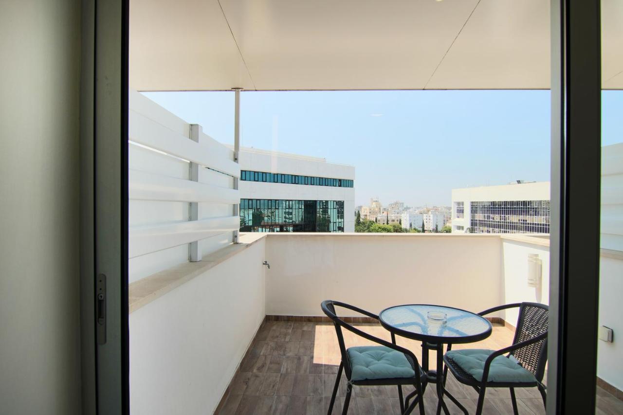 Phaedrus Living: Luxury Suite Nicosia 505 エクステリア 写真